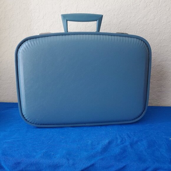 Vintage Blue Hard Shell Suitcase Overnight Case Weekender - Picture 1 of 9